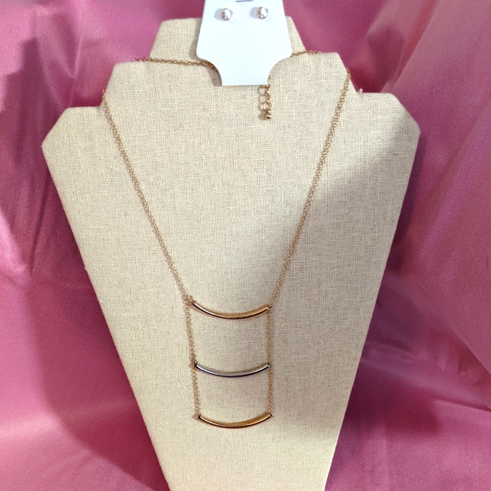 Two-Tone Necklace with Faux Diamond Stud Earrings